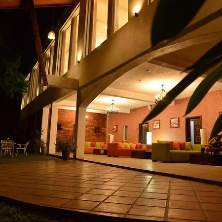 Agbo Hotel Polonnaruwa Exterior photo